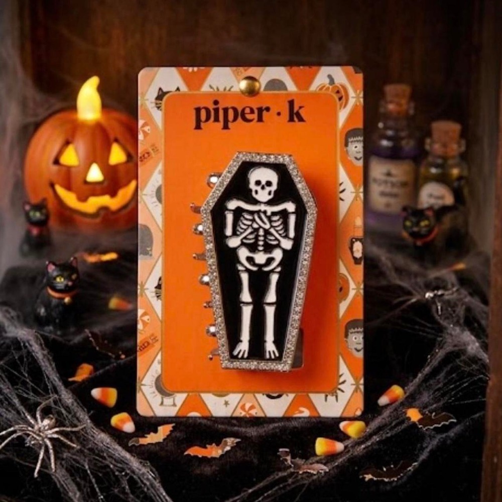 Piper K Halloween hair clip
